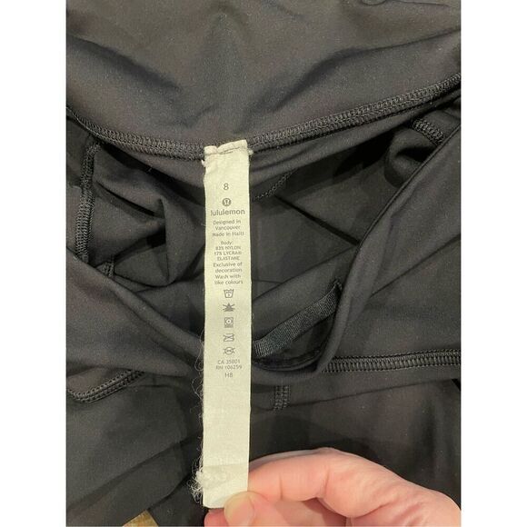 Lululemon Fast/Free Crop II 19" Black Size 8 - Picture 5 of 11